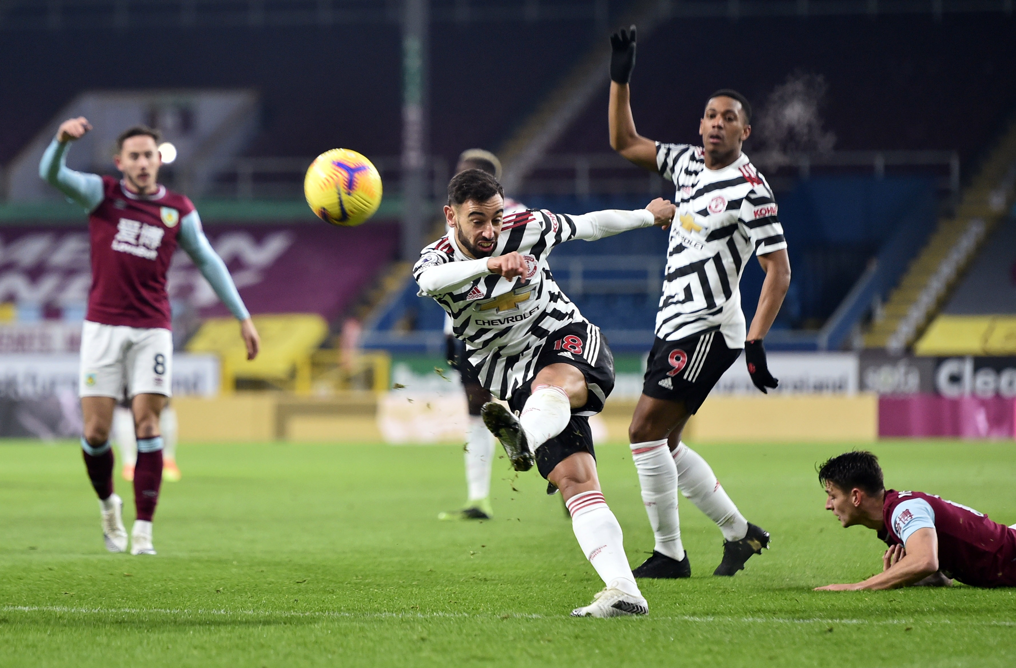 Man Utd dau Burnley anh 5