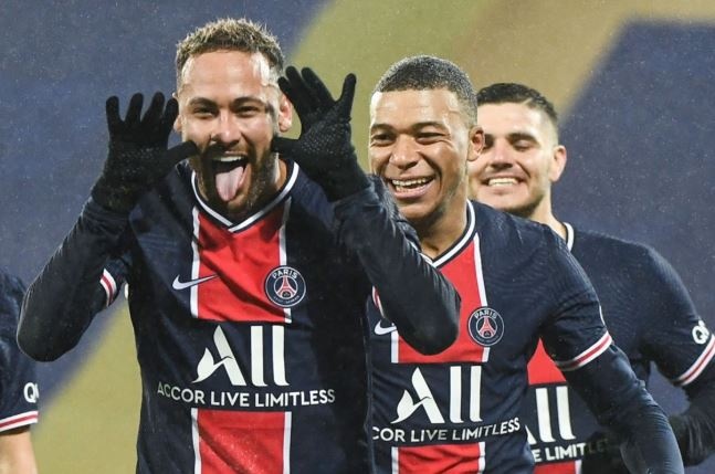 HLV Pochettino co danh hieu sau 11 ngay dan dat PSG hinh anh