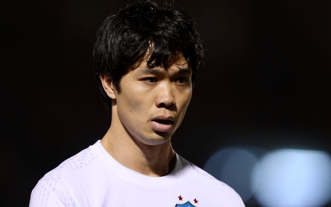 Cong Phuong im tieng, HAGL thua tran ra quan V.League hinh anh