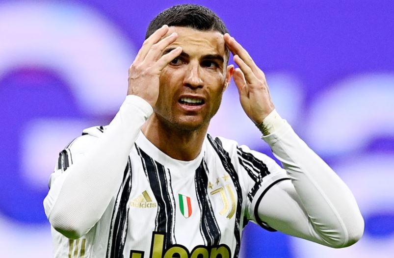 Juventus hut hoi trong cuoc dua vo dich hinh anh