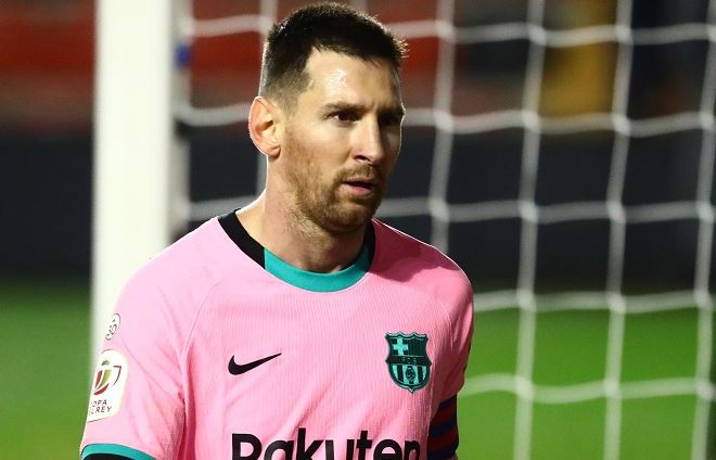 Messi toa sang sau khi hoan thanh an treo gio hinh anh