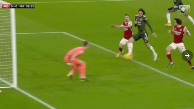 2 pha dut diem vo duyen cua Cavani anh 1