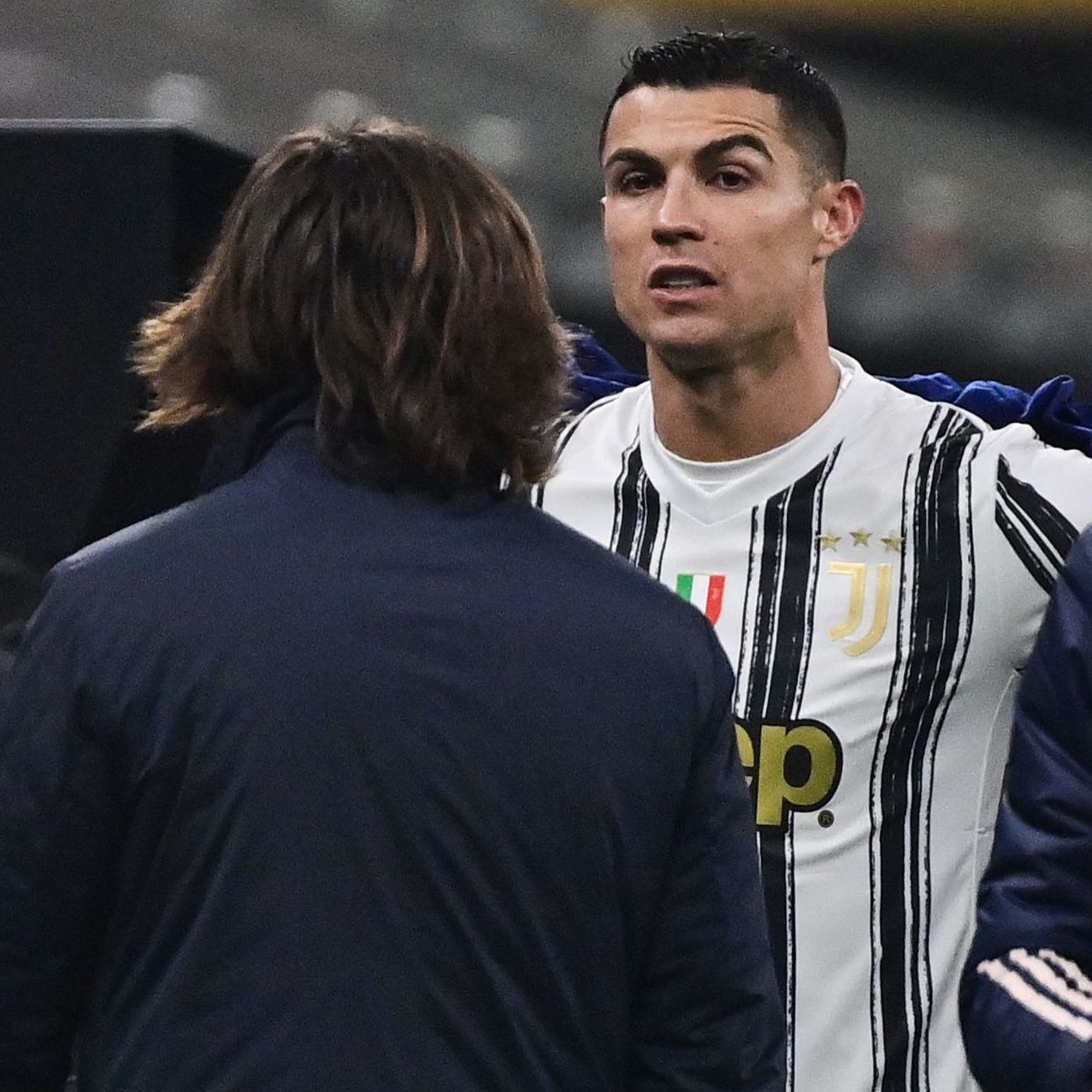 Ronaldo to thai do voi HLV Pirlo anh 1