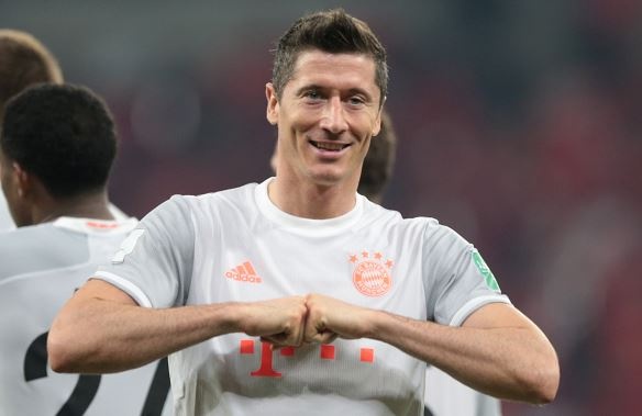 Lewandowski dua Bayern vao chung ket FIFA Club World Cup hinh anh