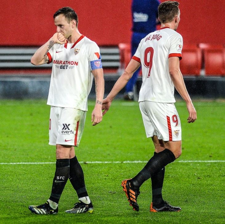 Barca thua Sevilla anh 3