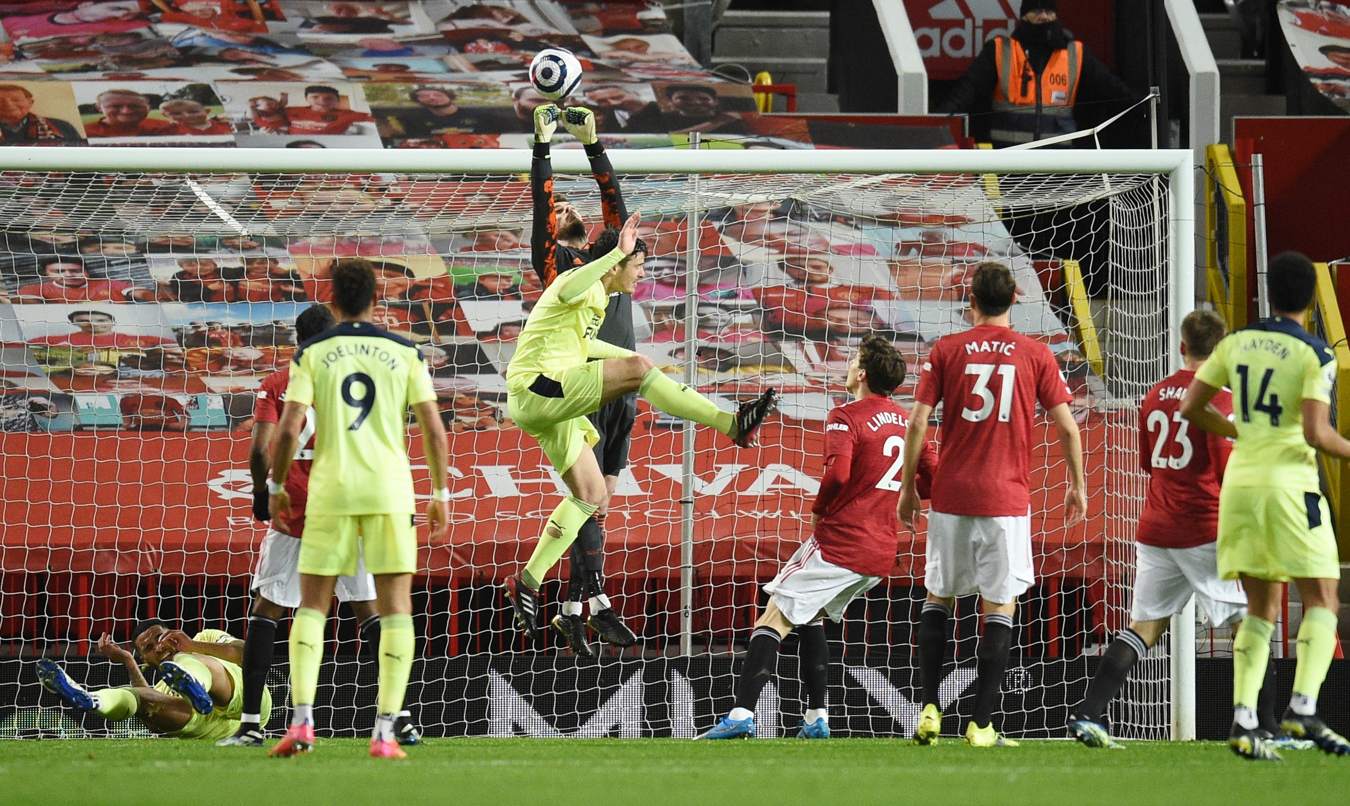 Man Utd dau Newcastle anh 3