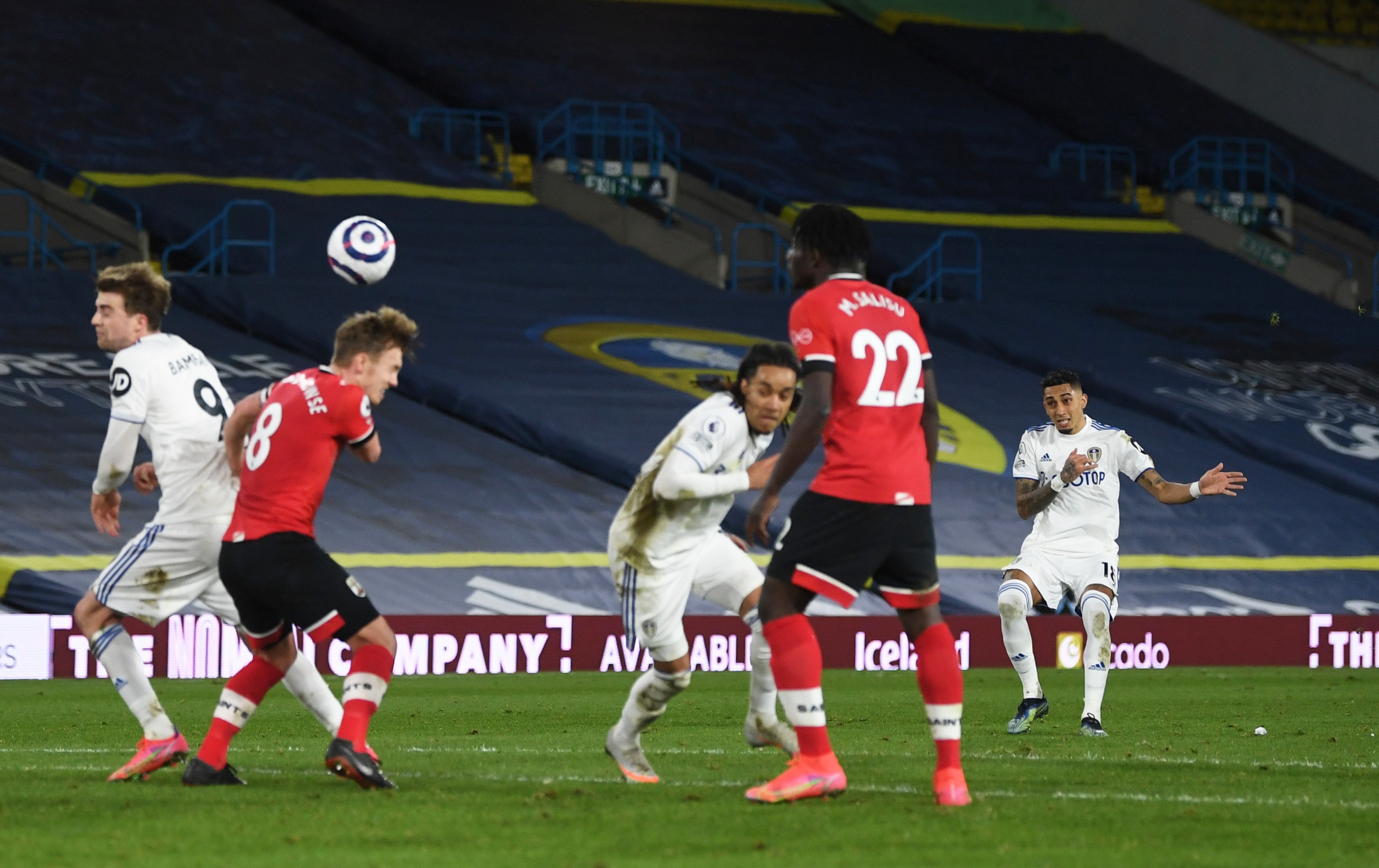 Leeds thang Southampton anh 7