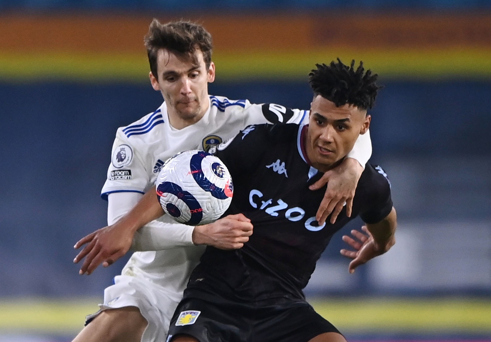 doi hinh tan binh premier league anh 11