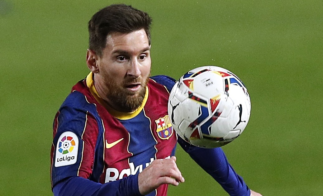 Messi lap cu dup bang 2 pha sut xa hinh anh