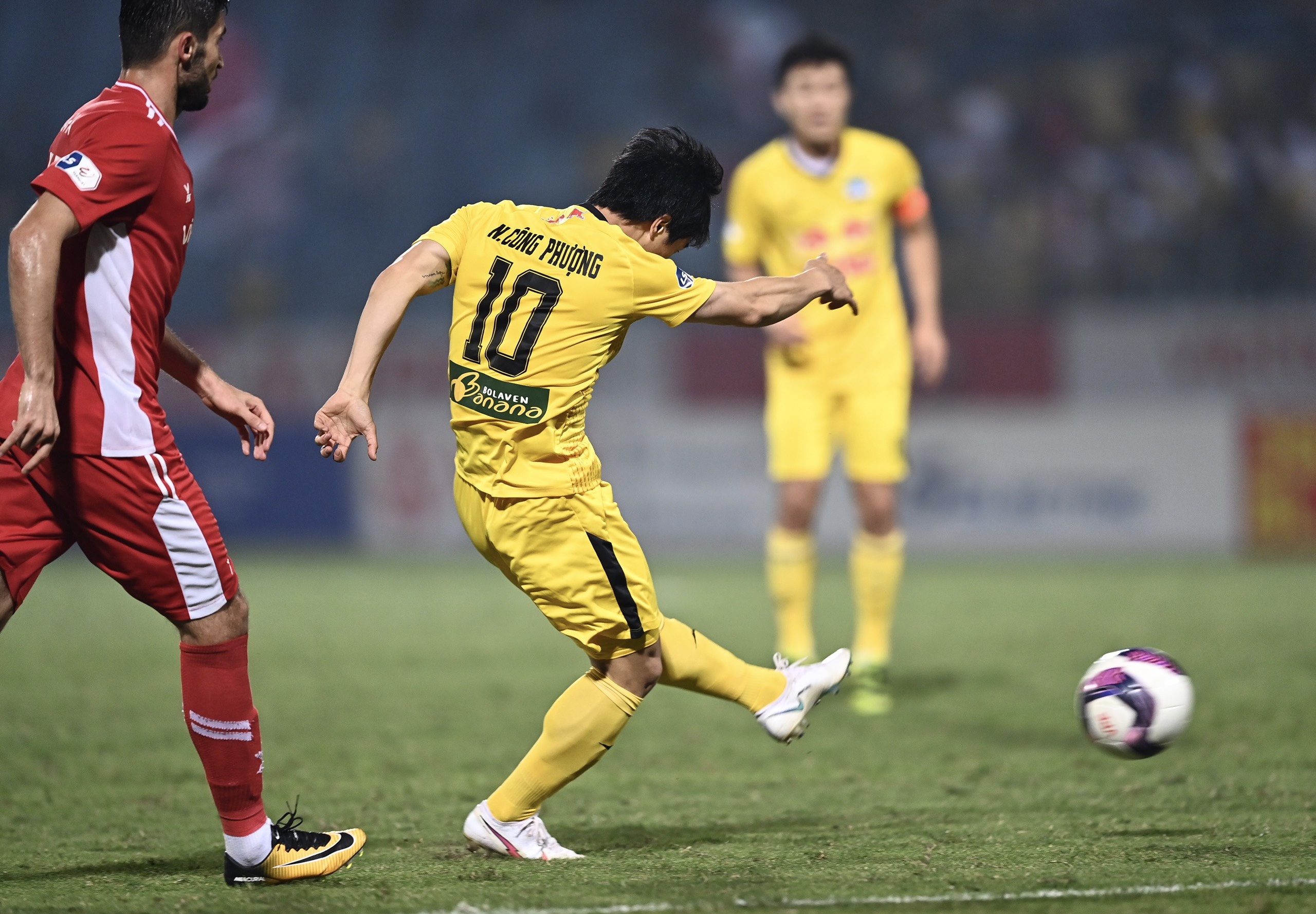 Viettel dau HAGL anh 2