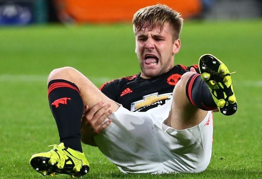 Dan sao chau Au tro lai manh me sau khi bi gay chan hinh anh