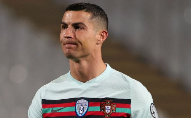 Anh ban thang bi tuoc cua Ronaldo xuat hien trong phong thay do MU hinh anh