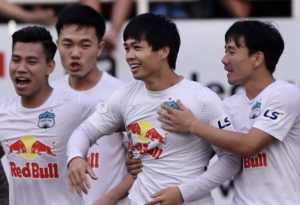 Cong Phuong toa sang giup HAGL xay chac ngoi dau hinh anh