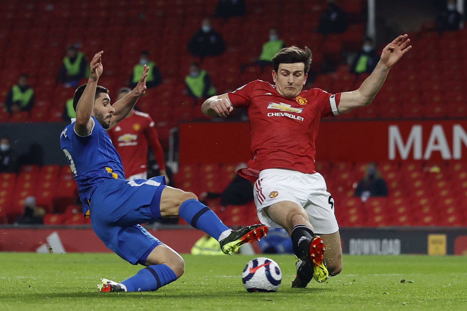 Maguire pham loi anh 5