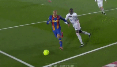 HLV Koeman tuc gian vi Barca khong duoc huong phat den hinh anh