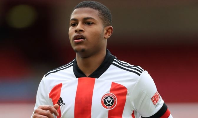 Hien tuong Premier League mua truoc tien sat cua xuong hang hinh anh