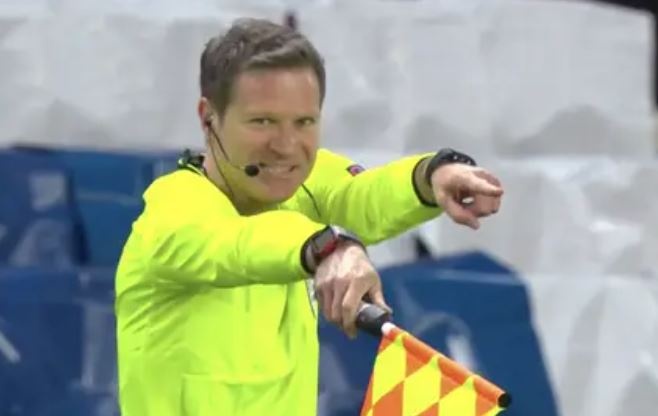 Trong tai cuoi tru sau tinh huong bat viet vi sai anh 2