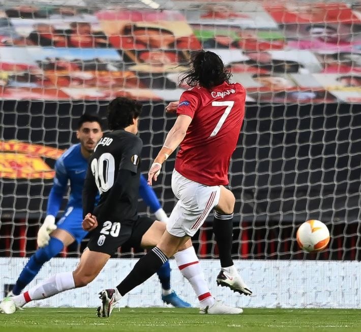 Man Utd vao ban ket Europa League anh 2