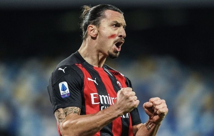 Ibrahimovic gia han hop dong voi Milan hinh anh