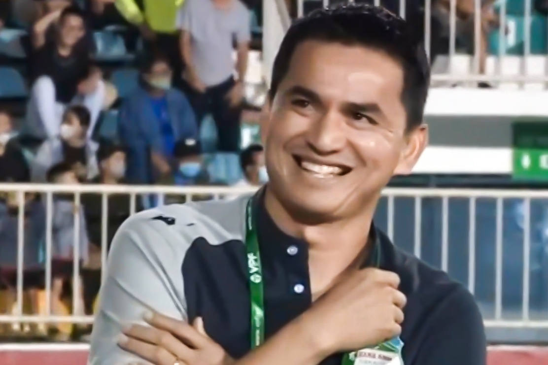 Phan ung cua Kiatisuk khi hoc tro bo lo co hoi hinh anh