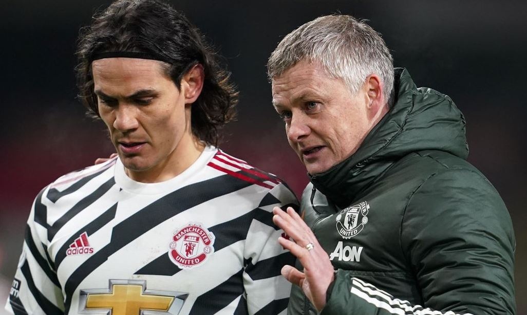 HLV Solskjaer muon thuc hien loi hua voi Cavani hinh anh