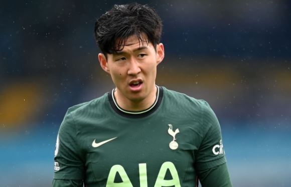 Leeds 3-1 Tottenham: Son khong cuu noi 'Ga trong' hinh anh