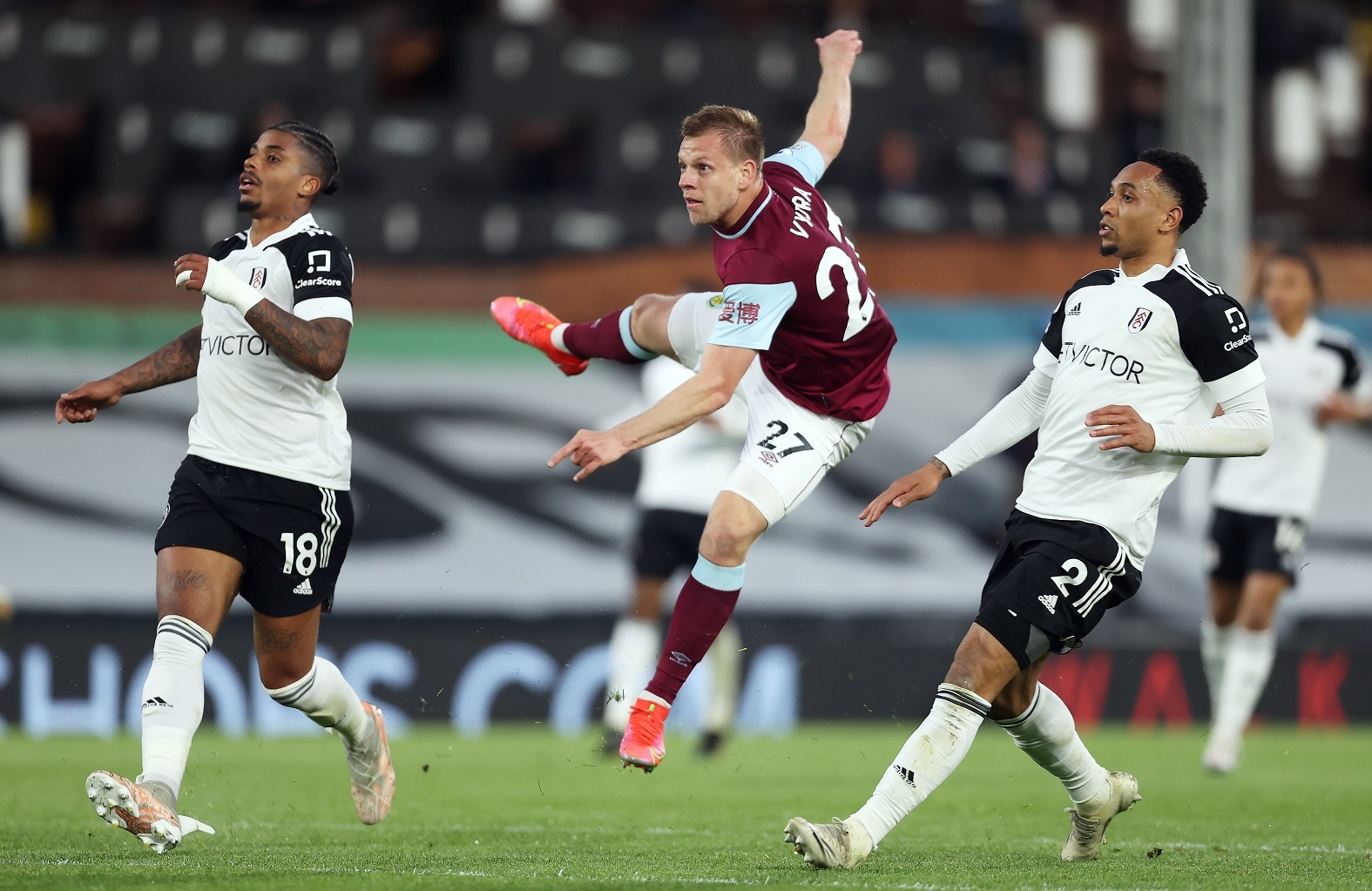 Dai dien Premier League cuoi cung xuong hang anh 8