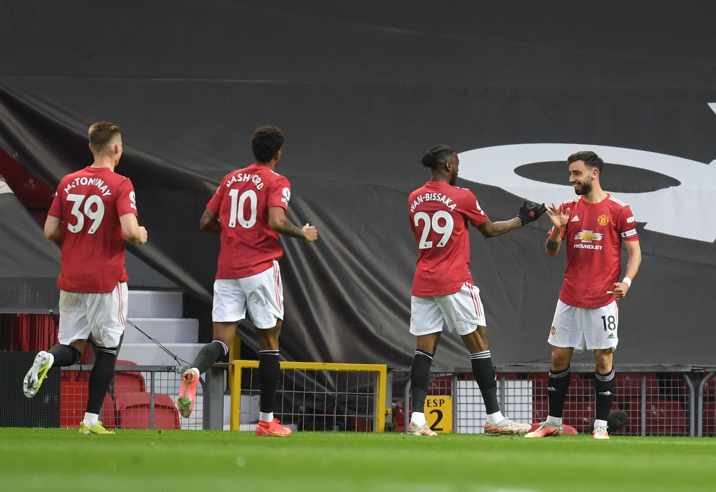 Bruno Fernandes pha ky luc anh 3