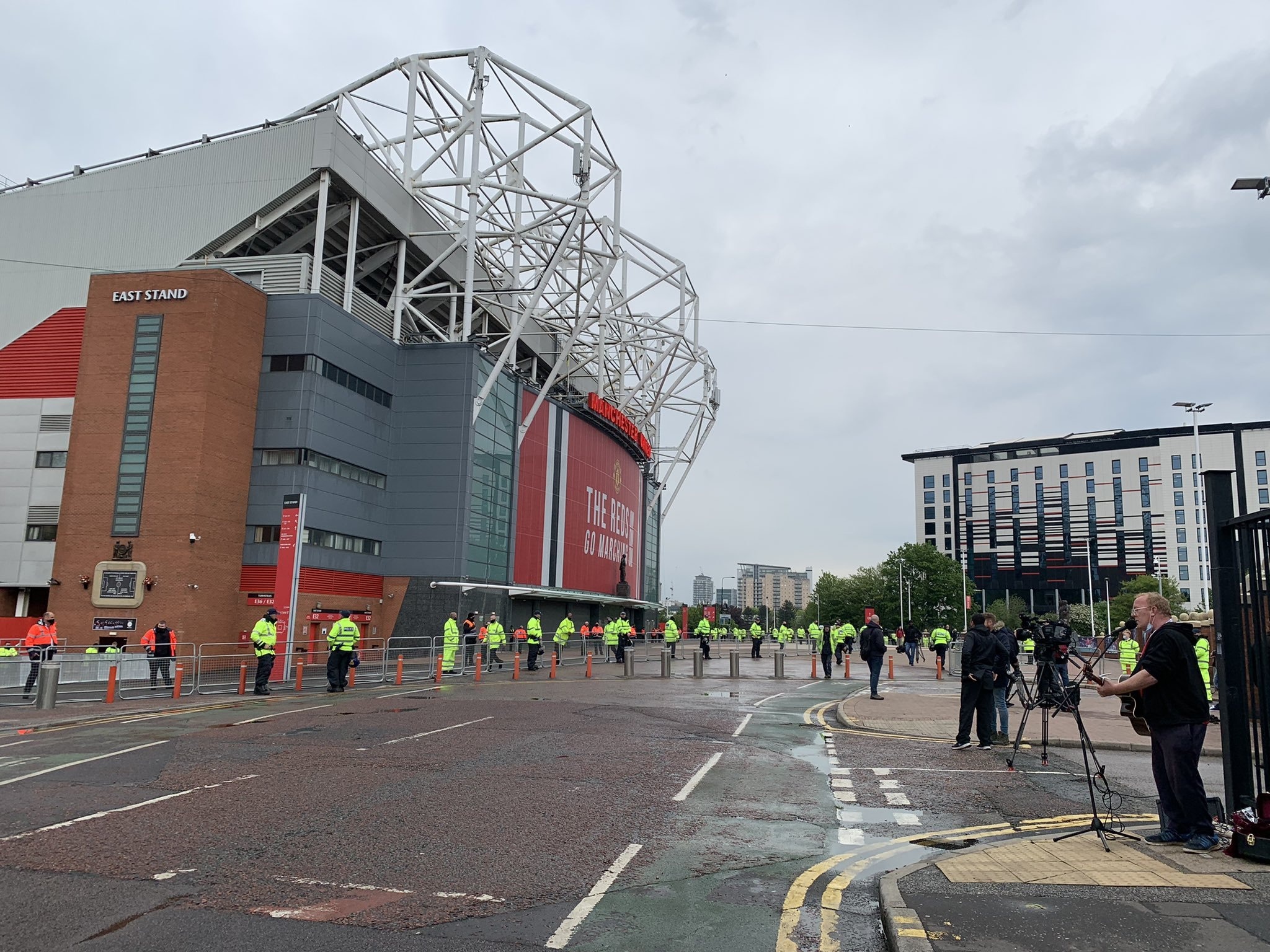 CDV MU lai lam loan anh 1