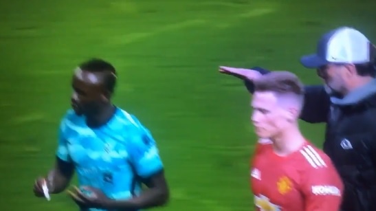 Mane hon doi voi HLV Klopp anh 1