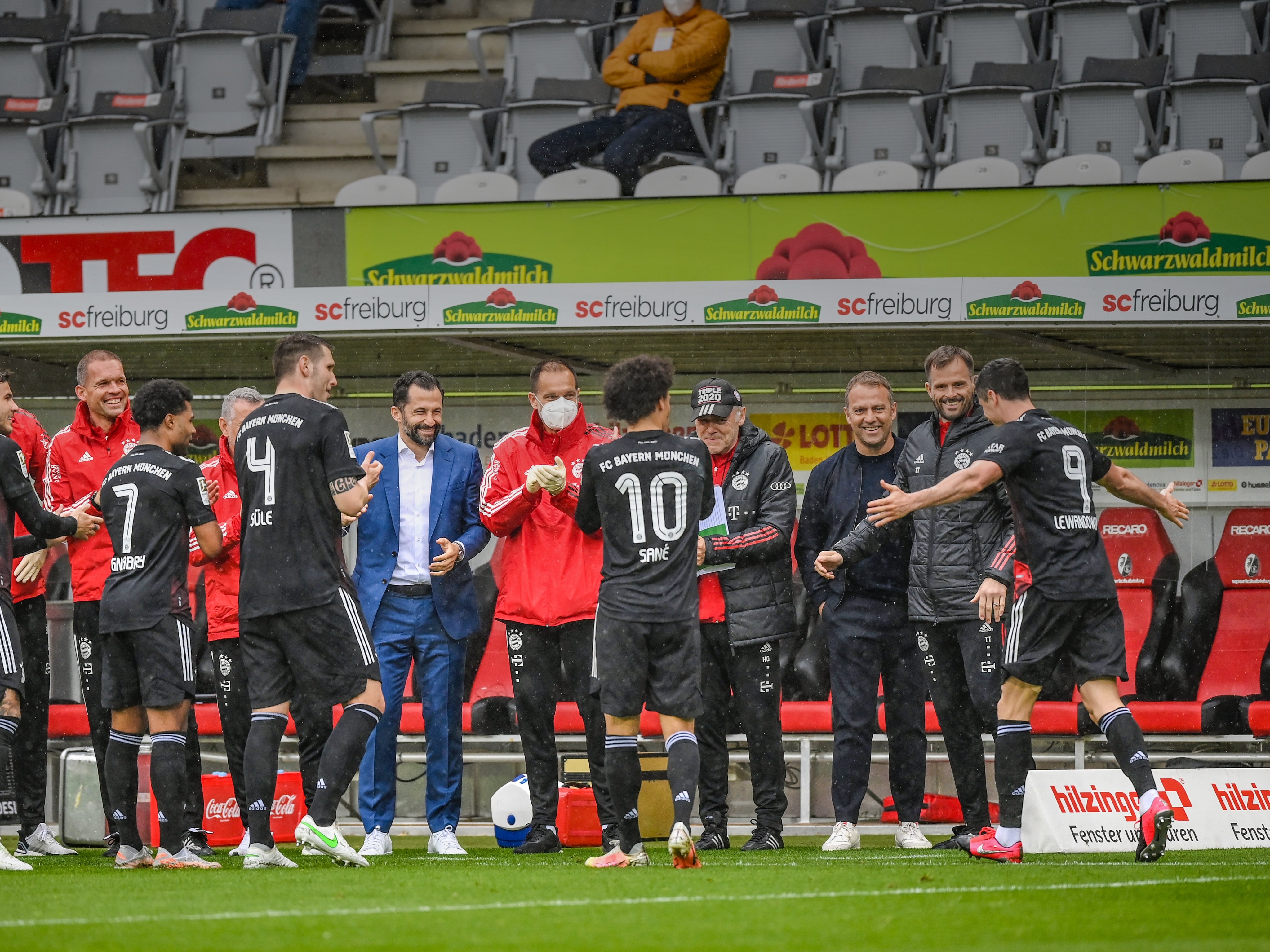 Bayern lap ky luc anh 1