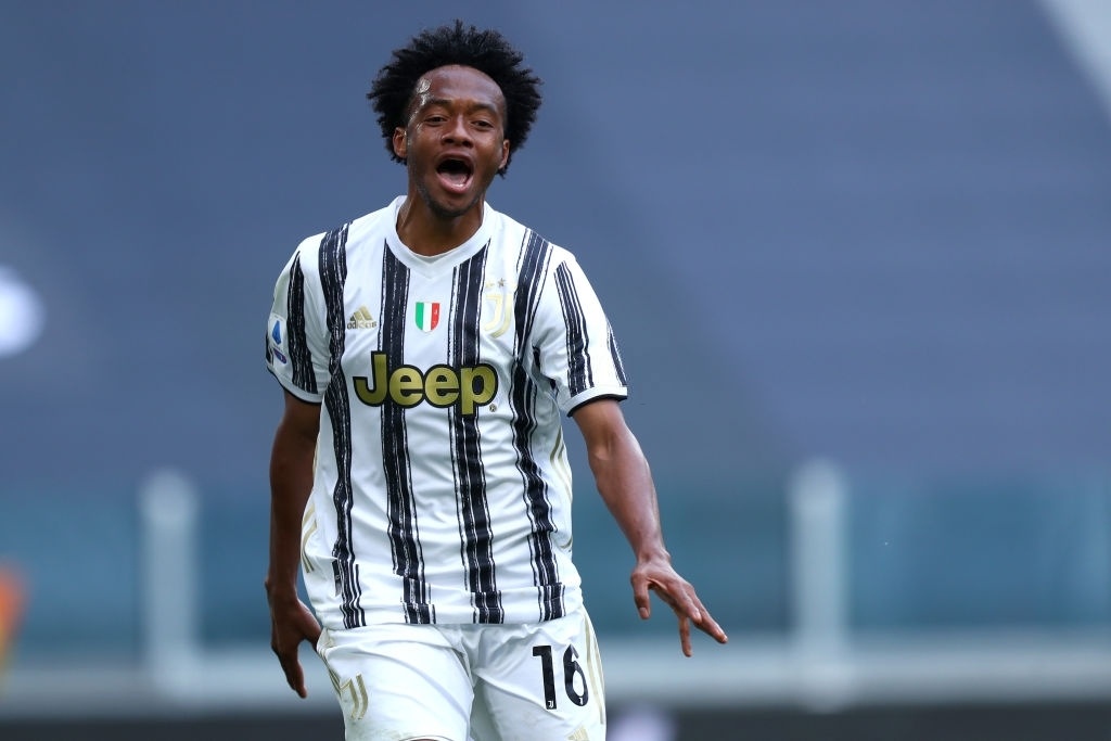 Ronaldo khi bi thay som o tran derby anh 7