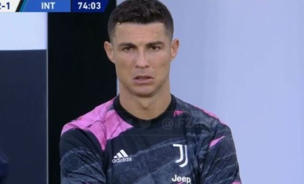 Thai do cua Ronaldo khi bi thay som o tran derby hinh anh