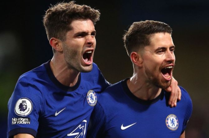 Chelsea mo canh cua vao top 4 cho Liverpool hinh anh