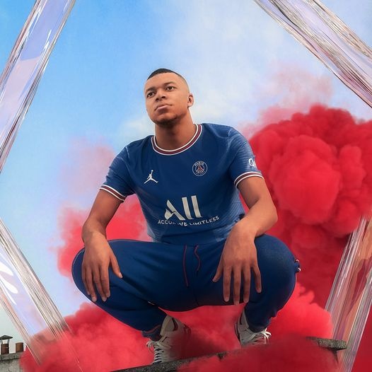 7 CLB lon tai chau Au trinh lang ao dau moi anh 4