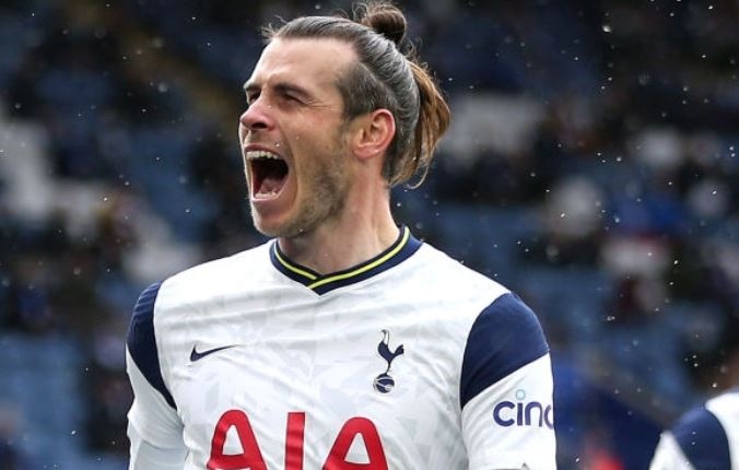 Tottenham giup Chelsea tru lai top 4 hinh anh