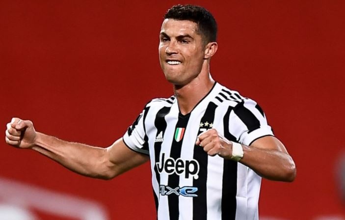 Ronaldo lap ky luc trong ngay khong ra san hinh anh