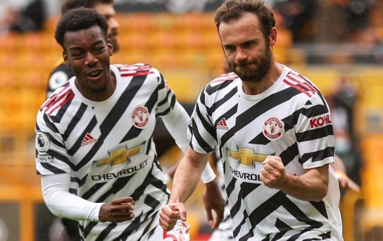 Man Utd bat bai tren san khach mua nay hinh anh