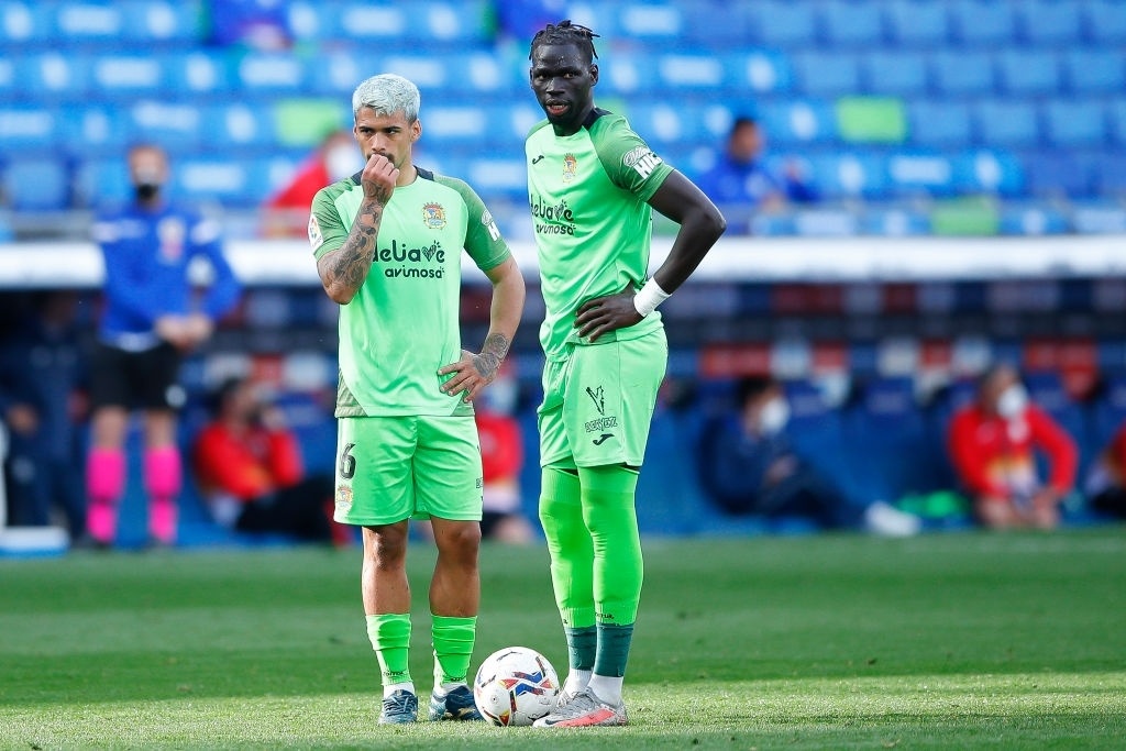 5 ben do tiem nang cho Torres khi tai xuat anh 4