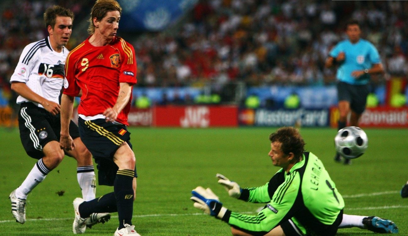 5 ben do tiem nang cho Torres khi tai xuat anh 7