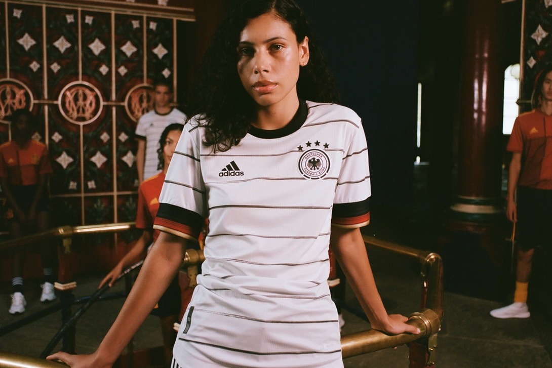 10 mau ao dau dep tai Euro 2020 anh 2