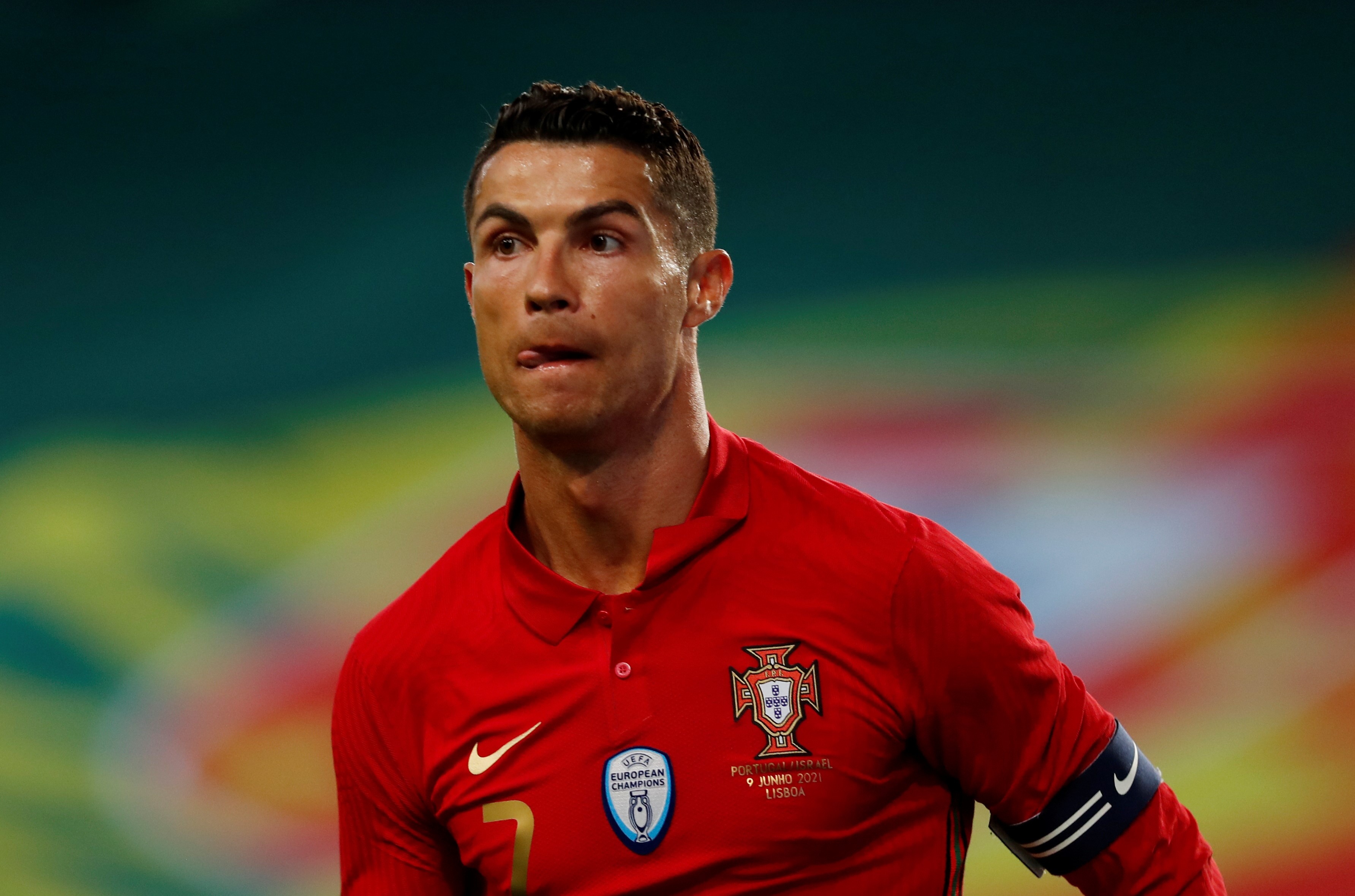 Ronaldo toa sang truoc them Euro 2020 hinh anh