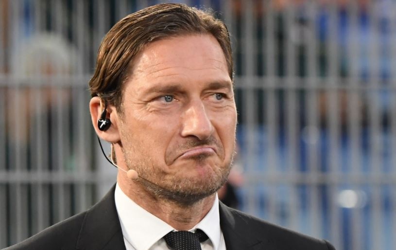 Bo doi huyen thoai thap sang le khai mac Euro 2020 hinh anh