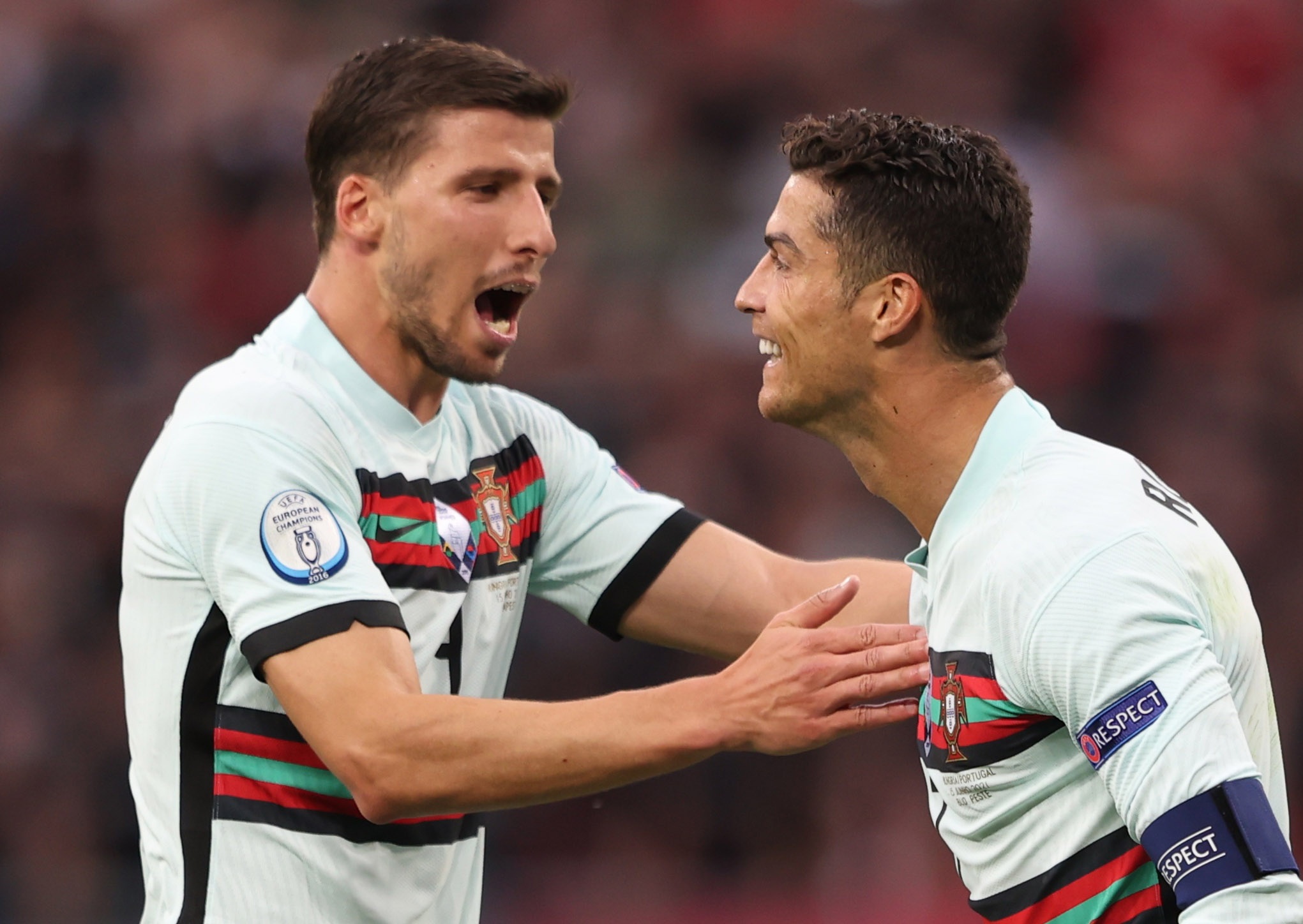 Ronaldo tao 3 ky luc anh 5