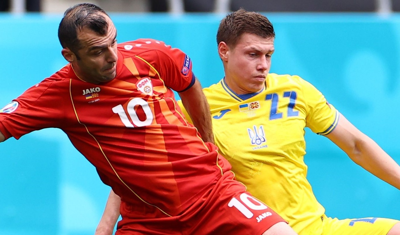 Ukraine 2-1 Bac Macedonia: Lao tuong 37 tuoi tiep tuc ghi dau an hinh anh