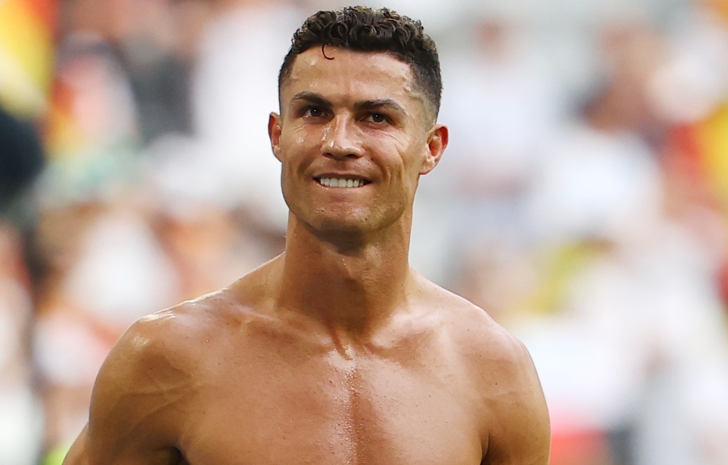 Ronaldo chay nuoc rut 97 m de ghi ban hinh anh