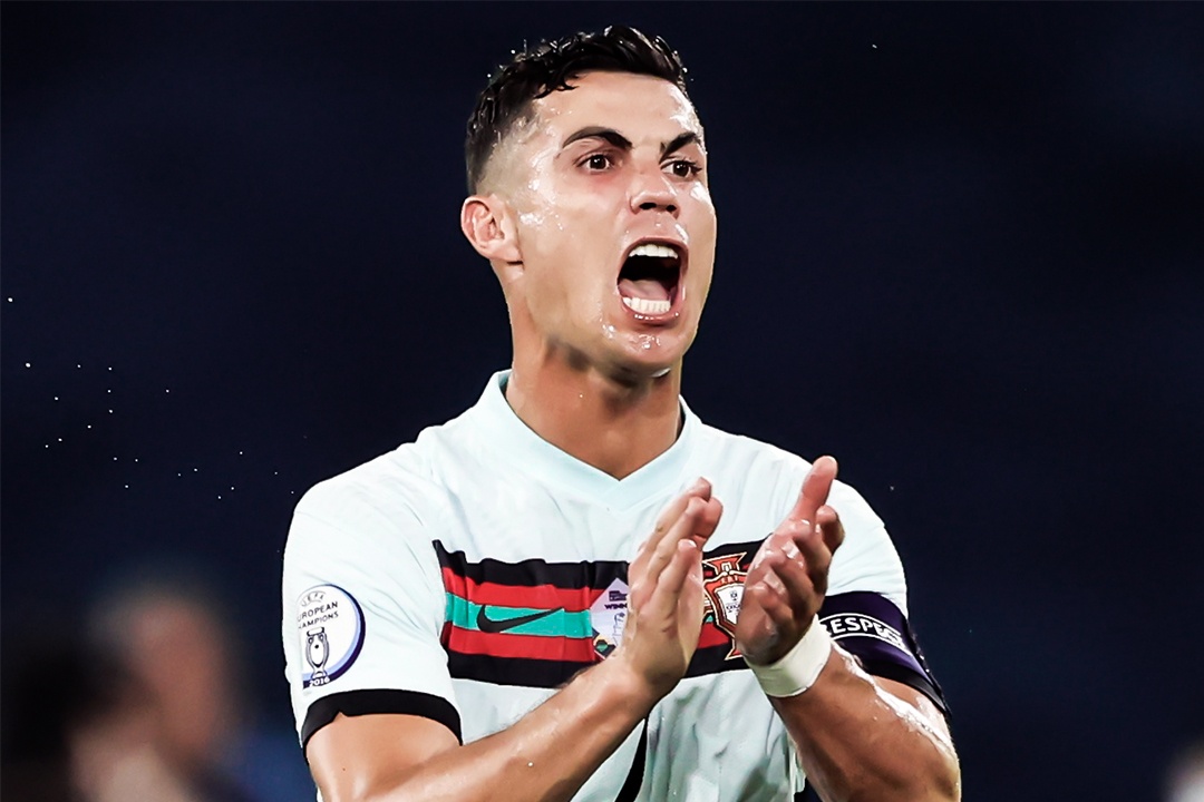 Ronaldo cho Lukaku biet gia tri cua minh hinh anh