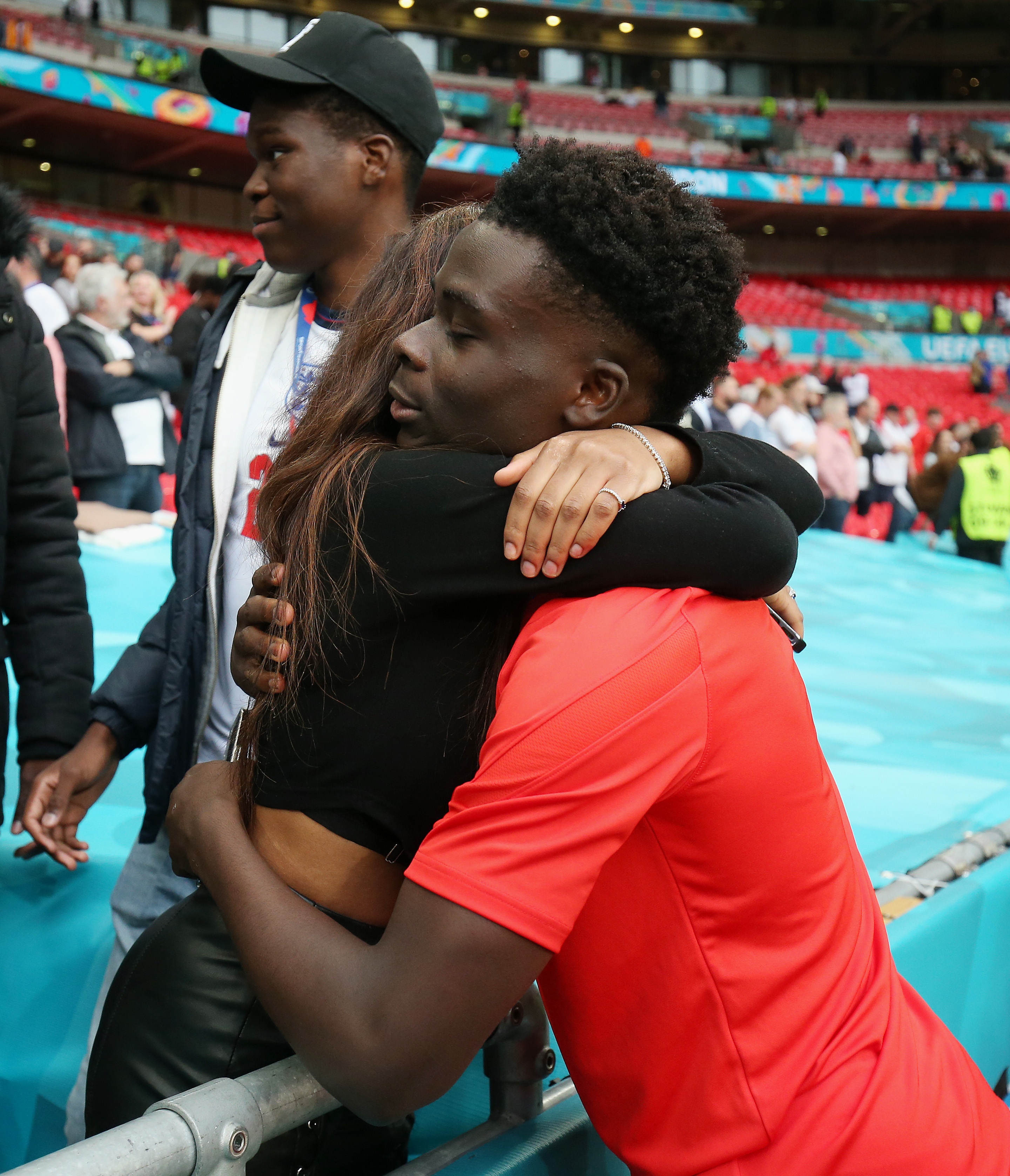 CDV Anh lan lon tren khan dai anh 7