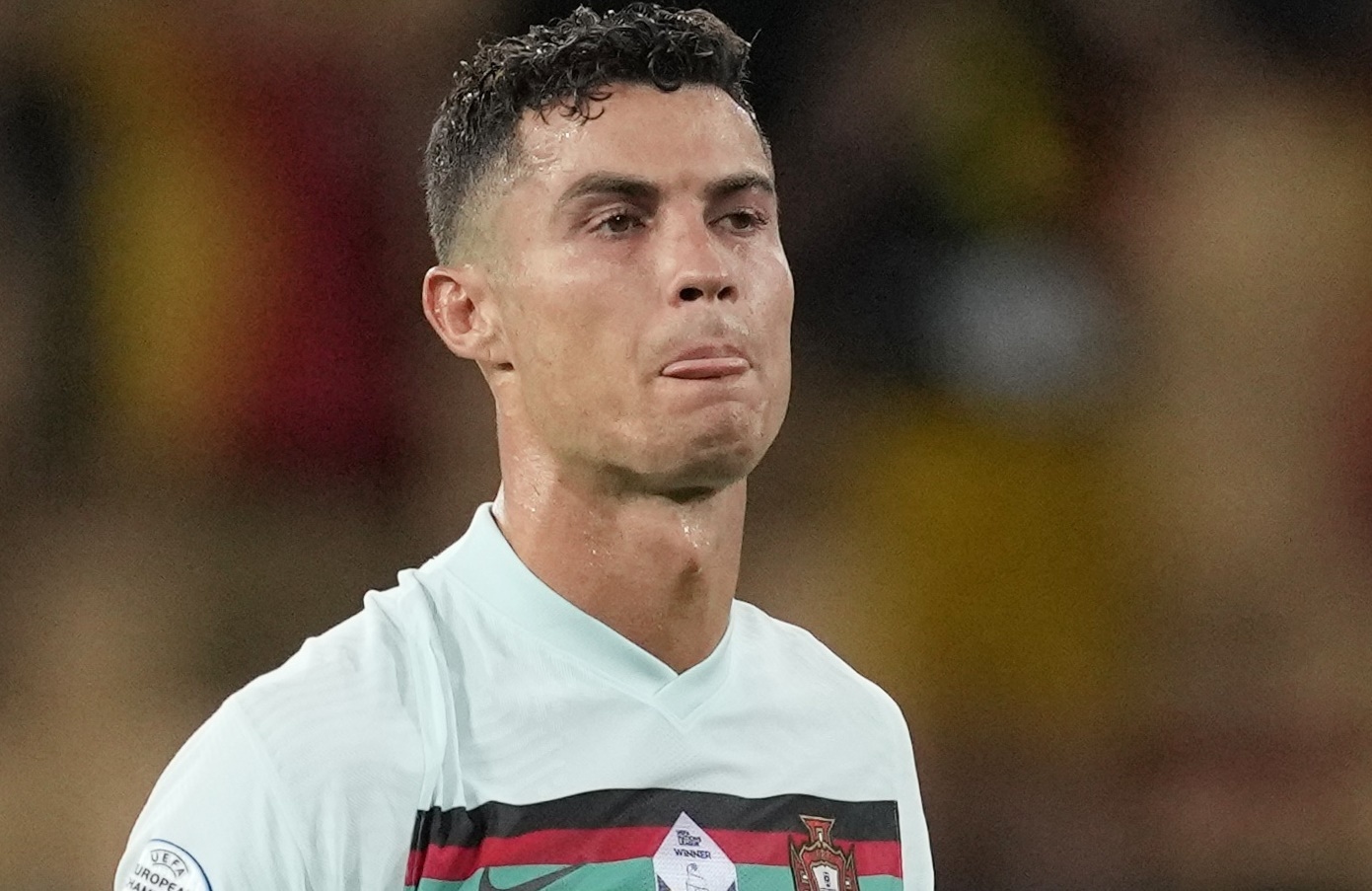 HLV tuyen Hungary treu choc Ronaldo hinh anh