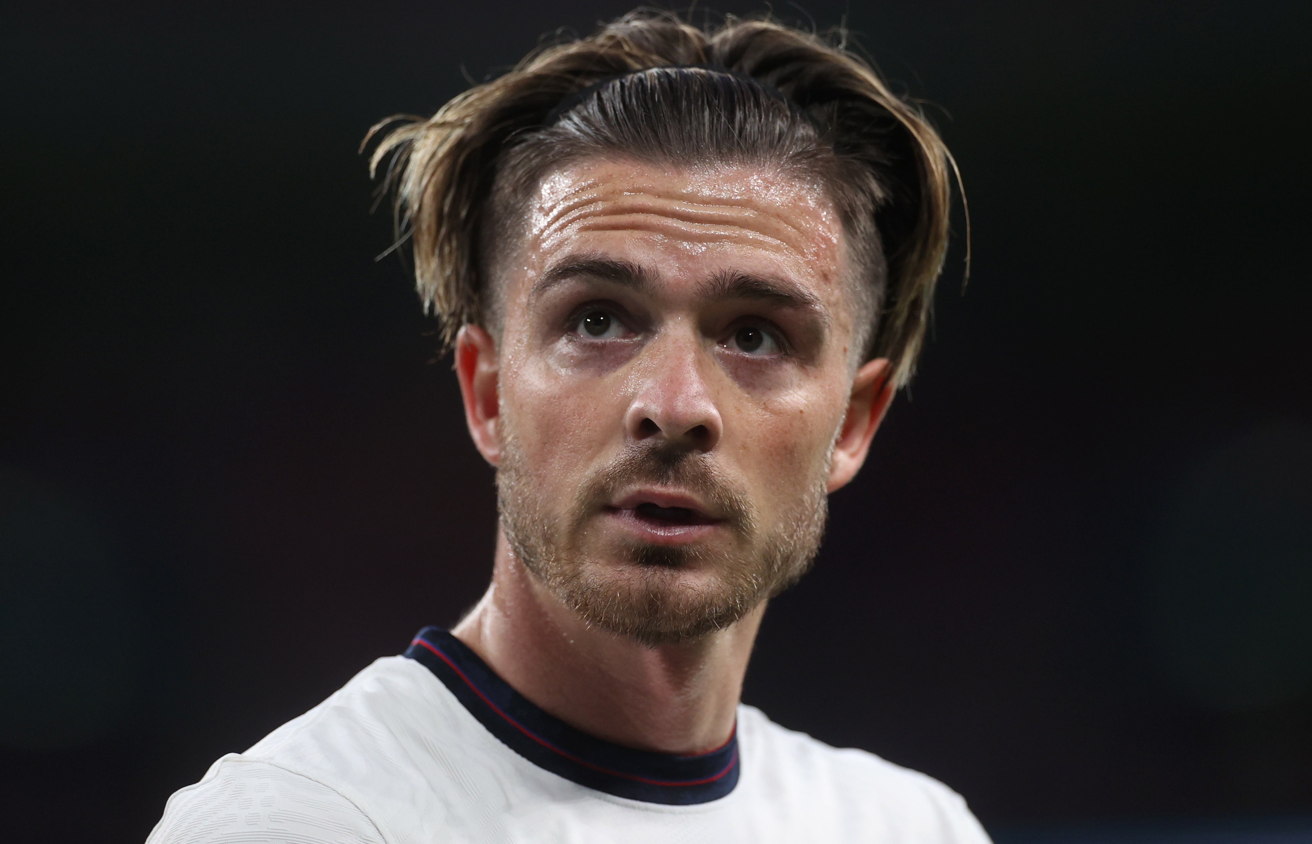 To trong tai nguoi Duc dieu khien tran Anh - Ukraine hinh anh